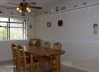 3rd image of 2826 Cypress Dr