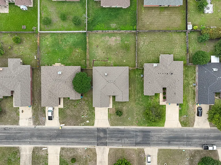 221 Cedar Ridge Dr — Photo 36