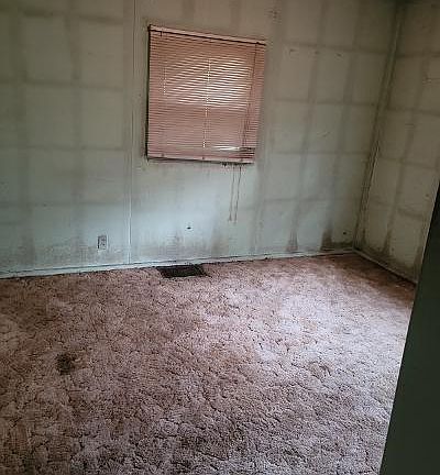 5th image of 2225 S Saint Paul St