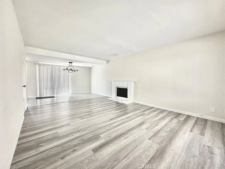 520 E Graves Ave #A — Photo 2