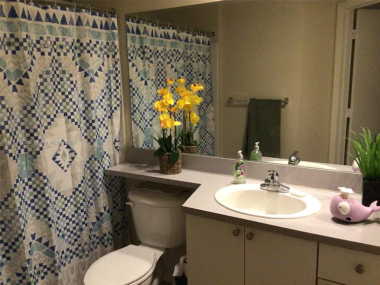 9201 Collins Ave #921 — Photo 10