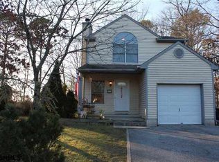 10 Lenape Dr, Egg Harbor Township, NJ 08234