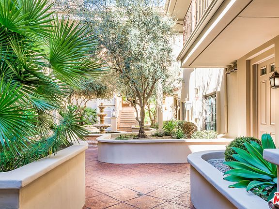 2nd image of 851 N San Vicente Blvd APT 318