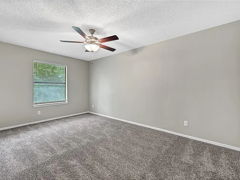 2748 N Arroyo Ave — Photo 12