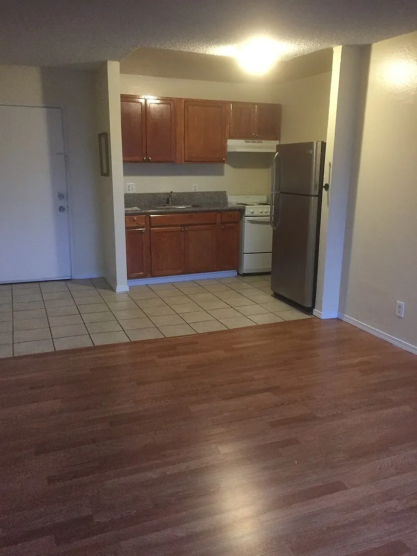 441 Grant Street 1-14 — Photo 2