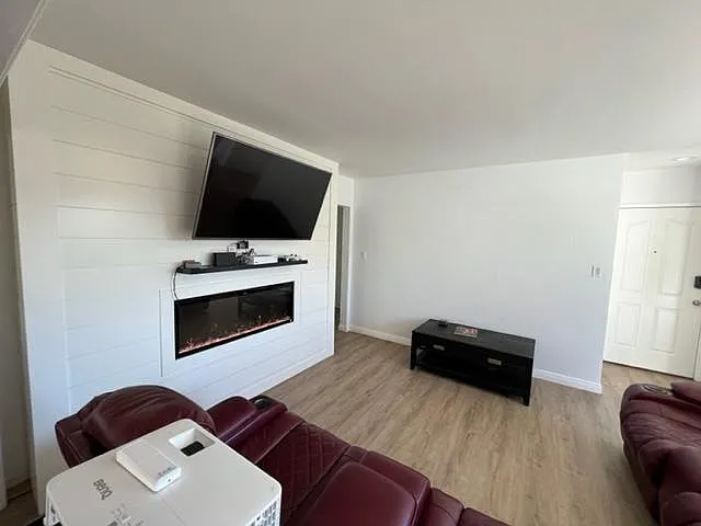 3662 Karen Ave — Photo 12