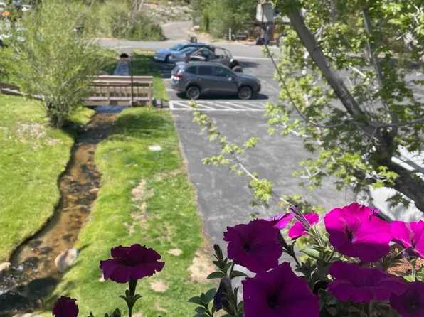 48 Aspen Ter Unit 12, Crowley Lake, CA 93546