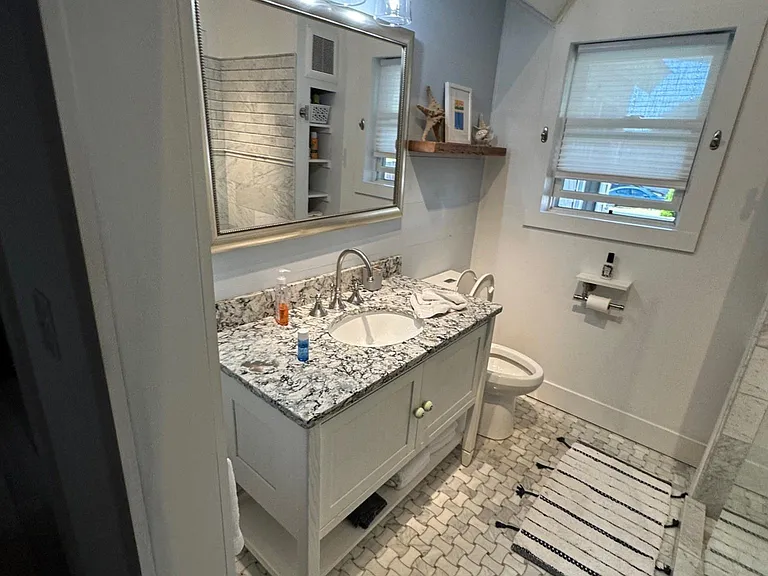173 E Shore Rd — Photo 15