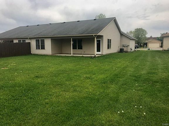 4th image of 121 Brumbaugh Ct