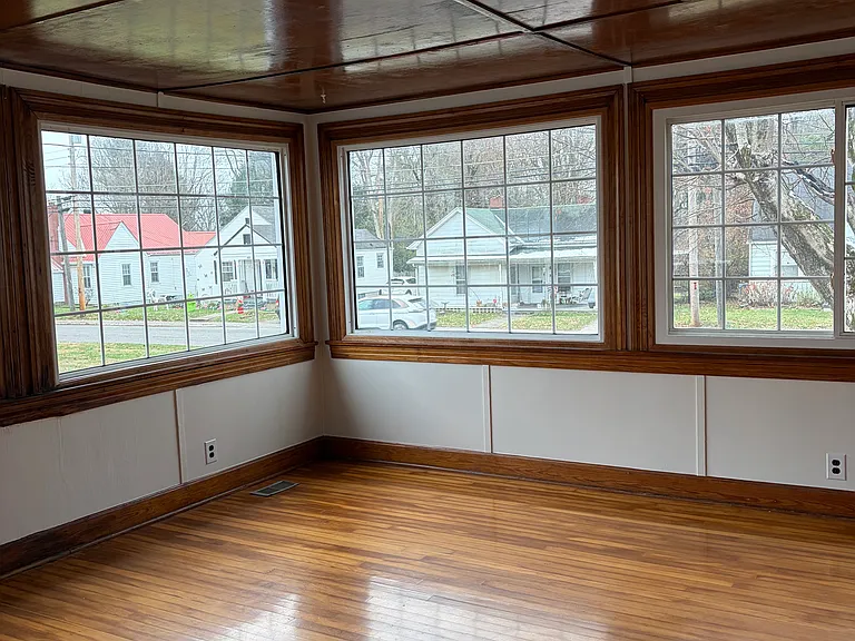 626 N Main St — Photo 10