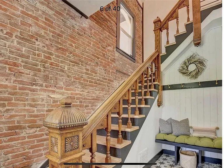 2126 Grove St — Photo 16