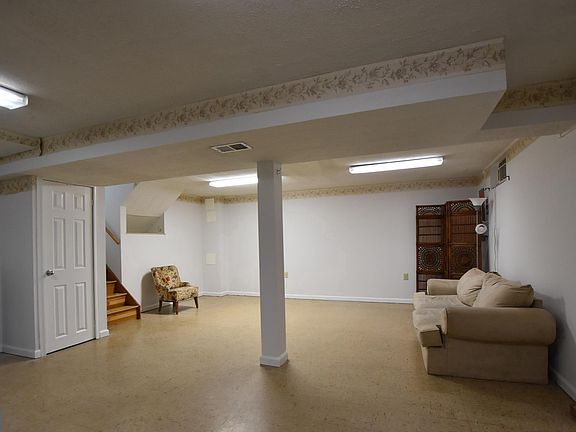 5th image of 3150 Beethoven Way