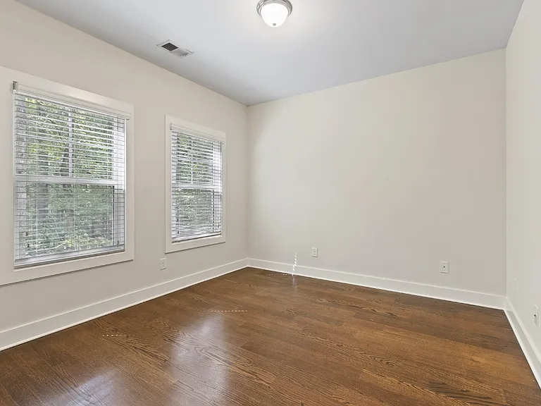 1455 Reynolds Dr — Photo 40
