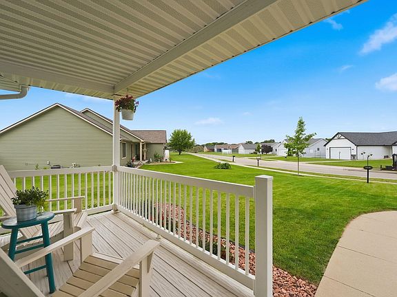 3rd image of 4421 E Magill Ct
