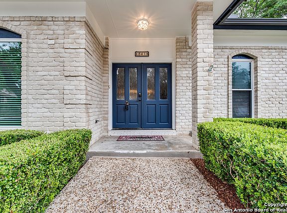 3rd image of 15618 Big Trail Dr
