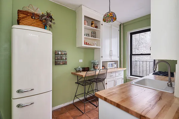 Sold by Douglas Elliman | media 5