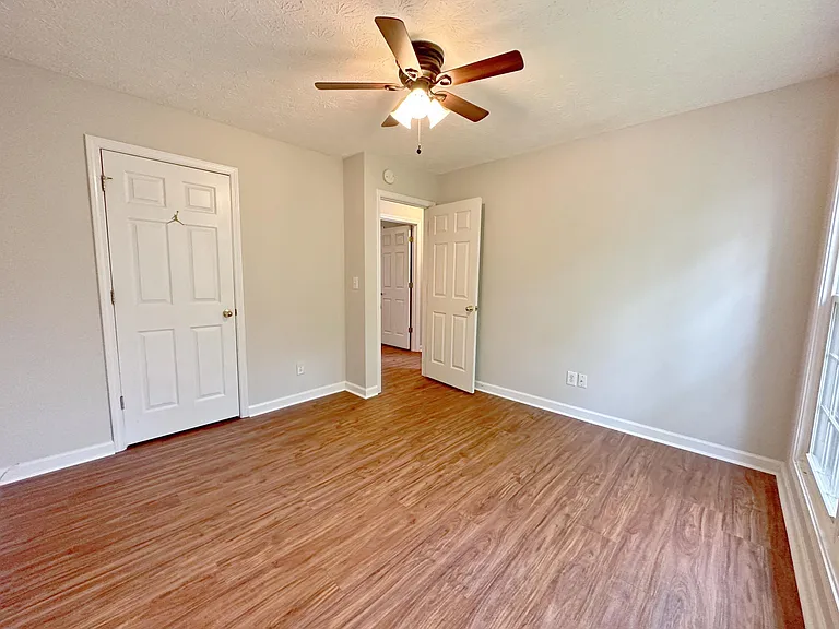 800 Trellis Pond Ct — Photo 14