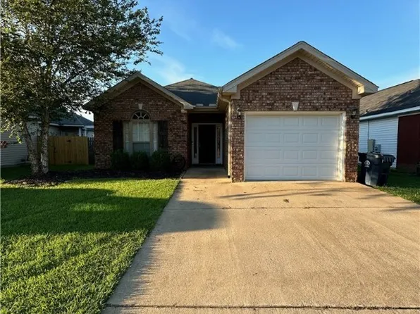 4410 19th St, Northport, AL 35476