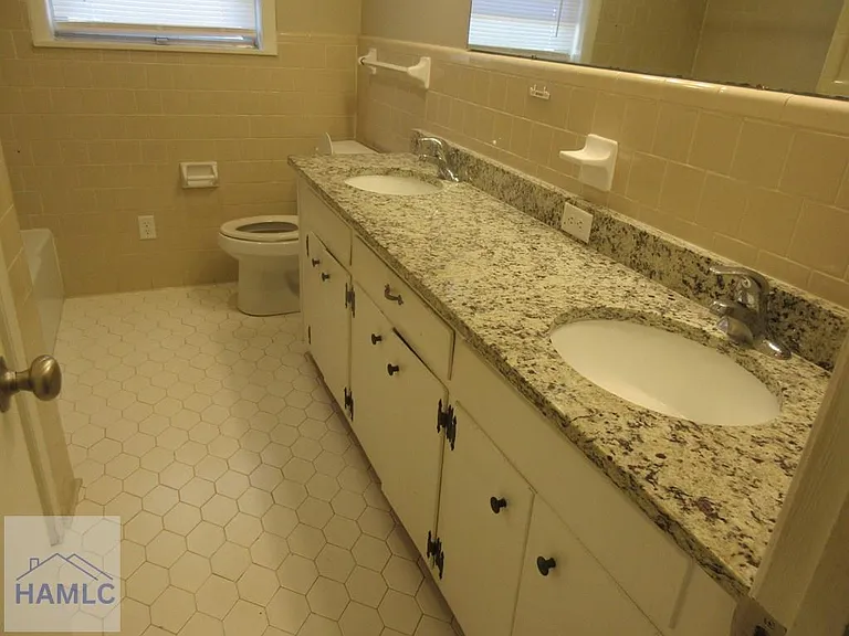 402 Morris St — Photo 7