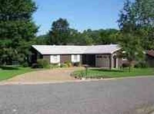 201 Stonehenge Ct, Hot Springs, AR 71901