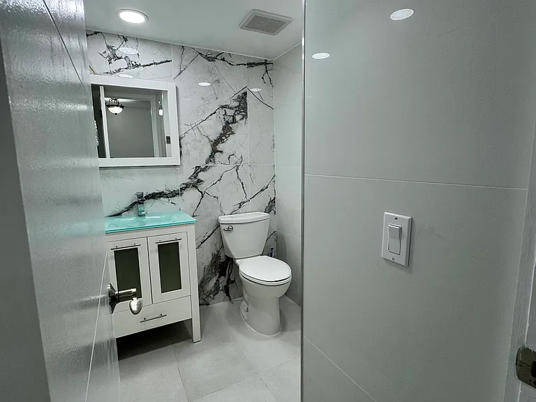 9431 SW 4th St #308 — Photo 5