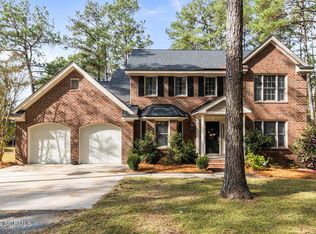 30480 Eastlake Dr, Wagram, NC 28396