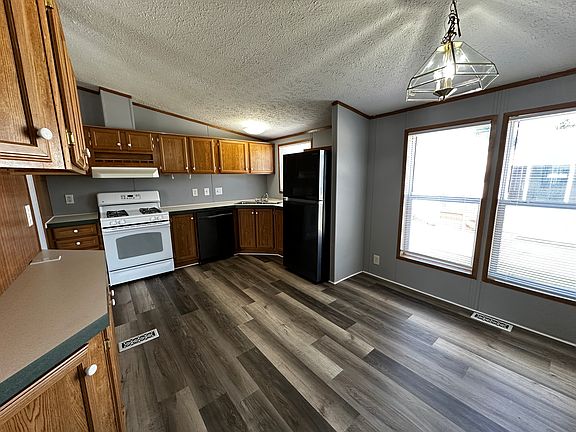 3rd image of 46317 Abbey Dr #441