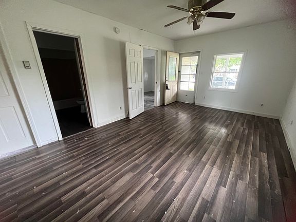 4th image of 37 Mosher Ave