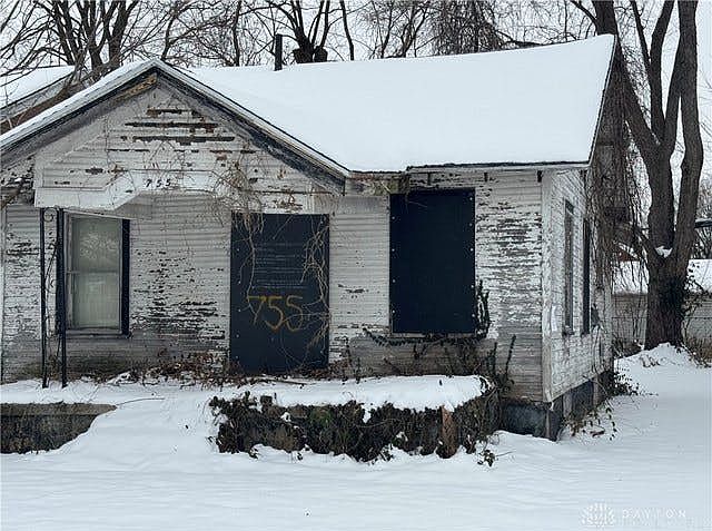 2nd image of 755 Osmond Ave