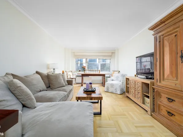 166 East 35th Street image 5 of 16