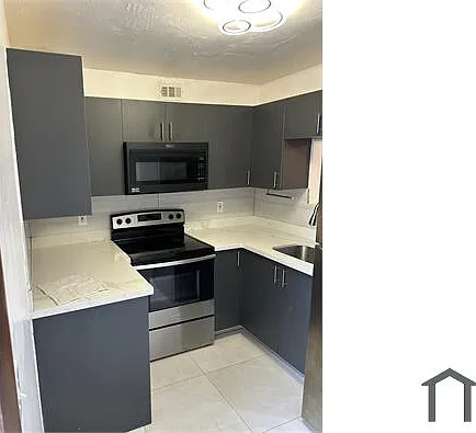 2 bed, 900 sqft, $1,900 — Photo 3