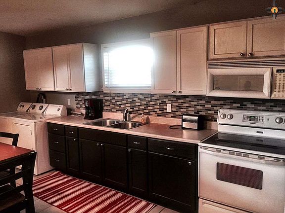 3rd image of 513 E Midwest St