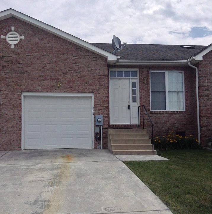 1st image of 321 Lora Dr