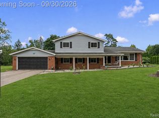 4753 Quarton Rd, Bloomfield Hills, MI 48301