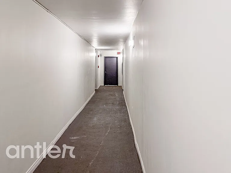 9011 Tobias Ave #Z140 — Photo 5
