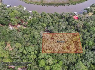 20 & 21 Riverside Dr, Darien, GA 31305