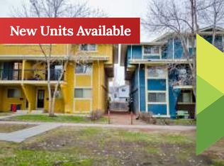 2200 Woodview Dr SW, Calgary, AB T2W 3N6