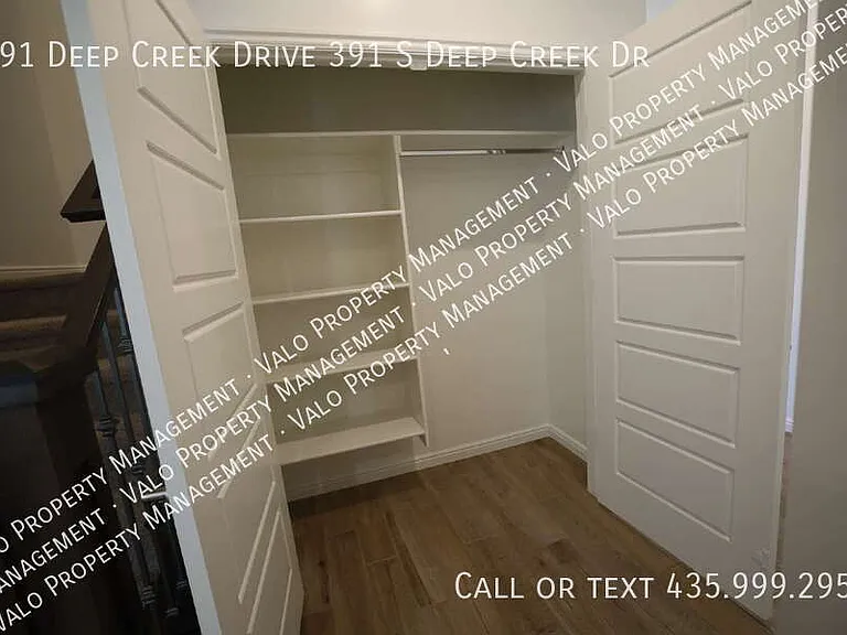 391 S Deep Creek Dr — Photo 4