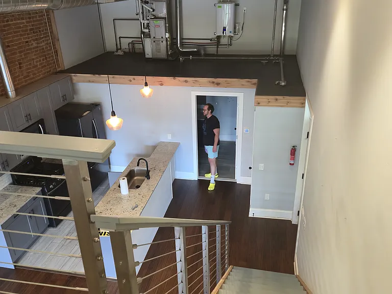232 E Michigan Ave #1 — Photo 5