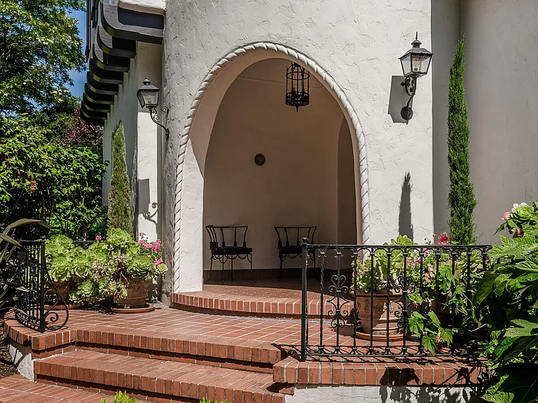 263 W Santa Inez Ave — Photo 7