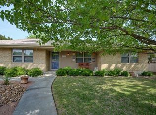 131 Crestwood Dr, Kerrville, TX 78028