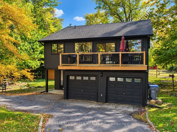 8437 Defore Dr, Lambton Shores, ON N0M 1T0