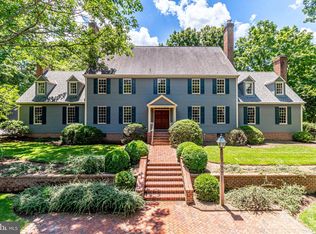 111 Commonage Dr, Great Falls, VA