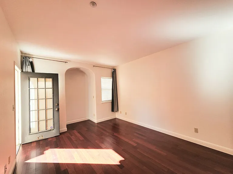 111 E Poplar Ave #105 — Photo 18
