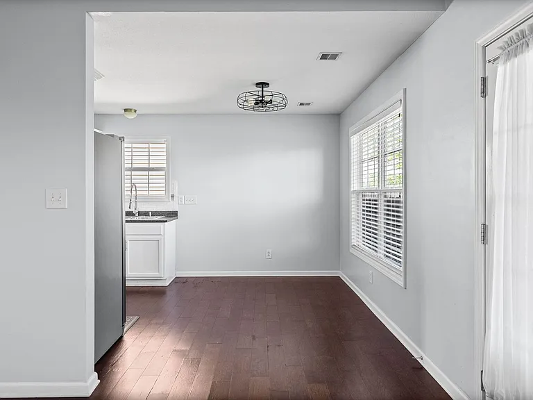 968 Cindy Jo Ct — Photo 8