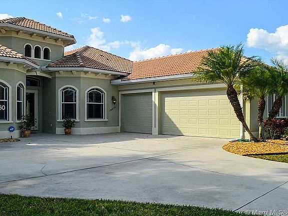 3rd image of 18630 Royal Hammock Blvd #18630