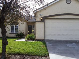 1547 Persimmon St, Lemoore, CA 93245