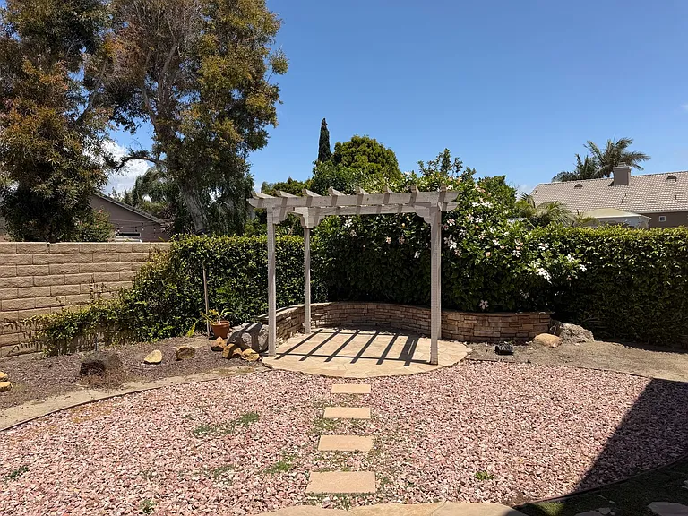 841 Rosebud Dr — Photo 25