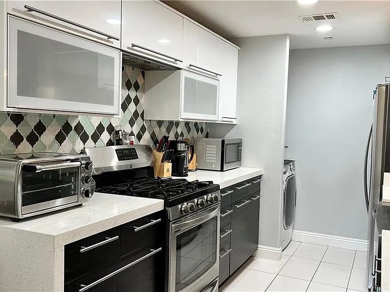17230 Newhope St #109 — Photo 9