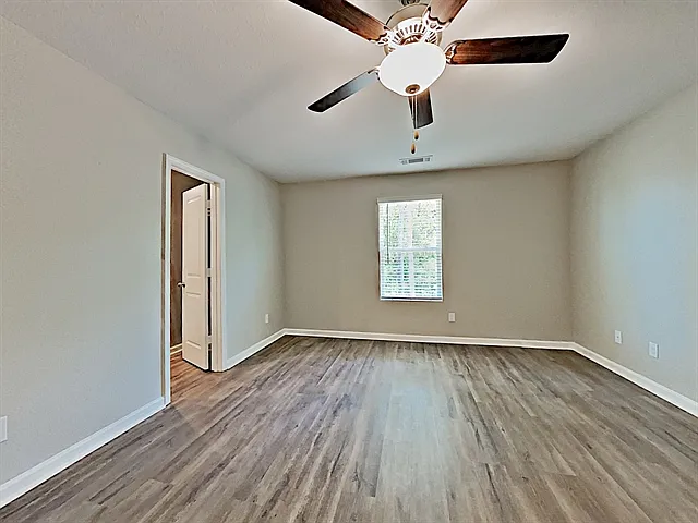3435 Ridge Hill Pkwy — Photo 9